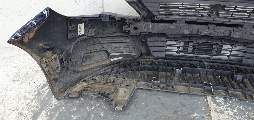 Peugeot 308 t9 рестайлінг  бампер перед передній Доставка