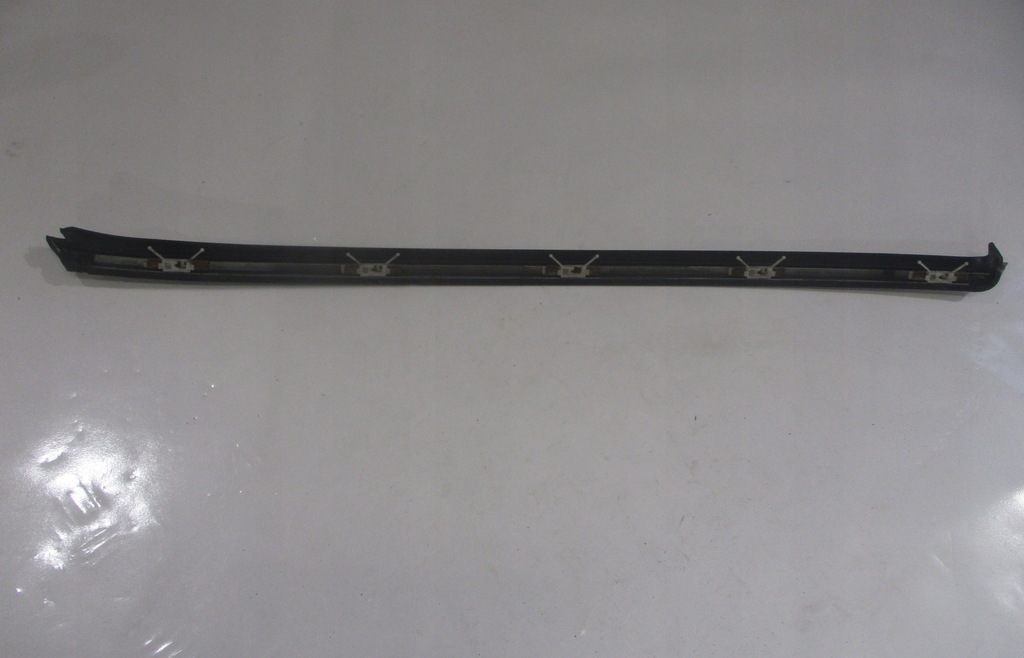 фото №7, Молдинг стекло лобовое перед правая volvo xc60 i przedlift 08-12 484 30784798