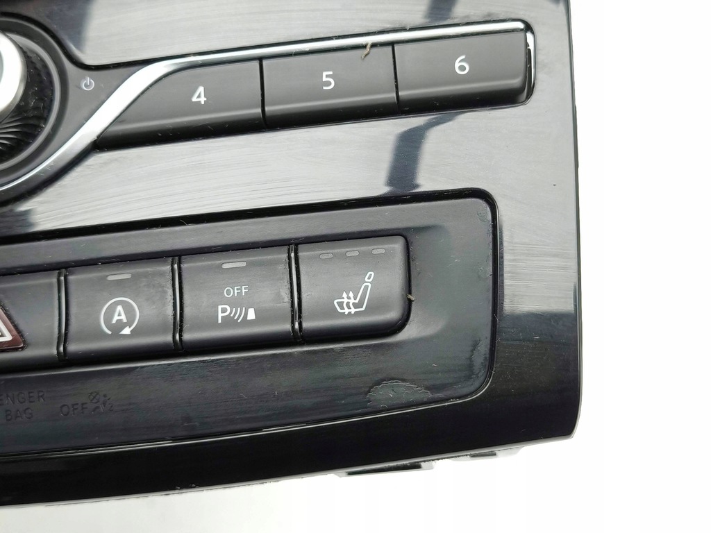 фото №10, Infiniti q30 2016 панелі керування, перемикачі