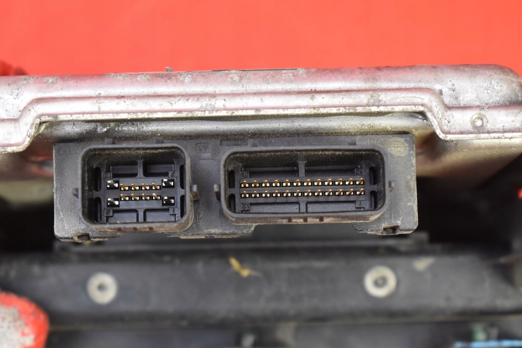 фото №13, Коробка предохранителей p04692028ah chrysler 300 c 1 i 3.5 v6 249 km 04-10