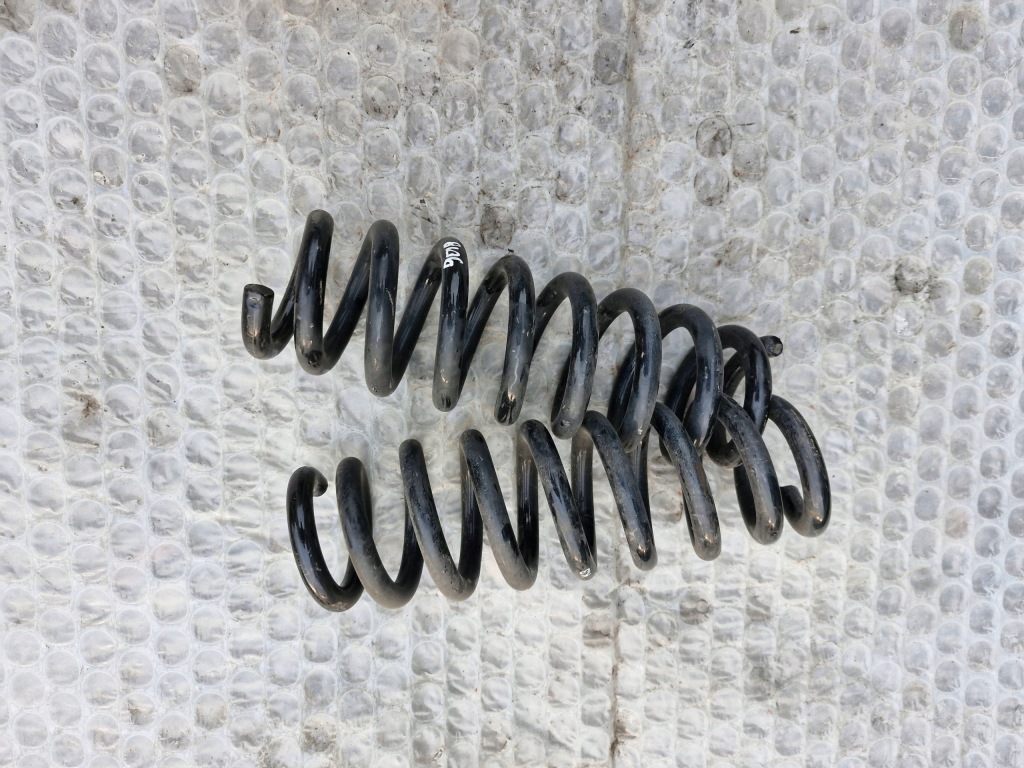 фото №1, Bmw e87 e81 e90 e91 e92 e93 пружина подвеска задняя задняя 2szt. kpl. k3