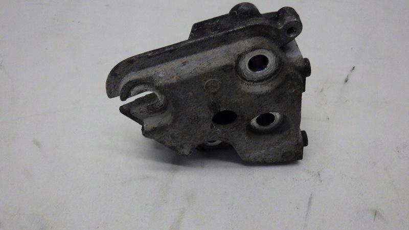 фото №7, Кронштейн двигателя expert jumpy scudo ii 2.0 hdi 9645030780