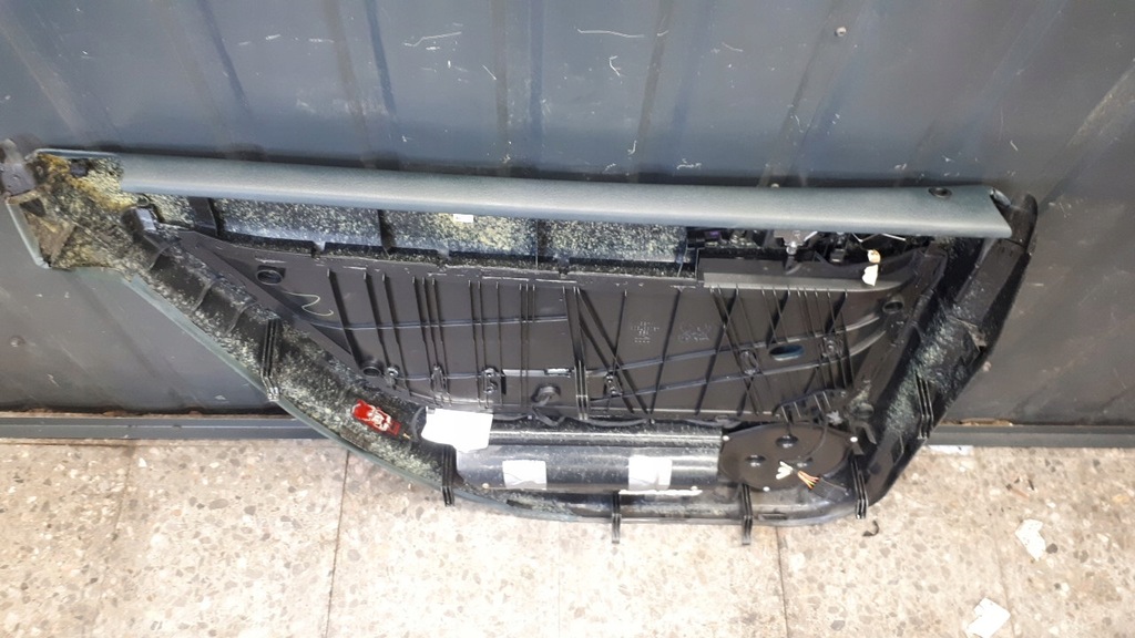 фото №9, Обшивка правий задня audi a6 c5 зелений