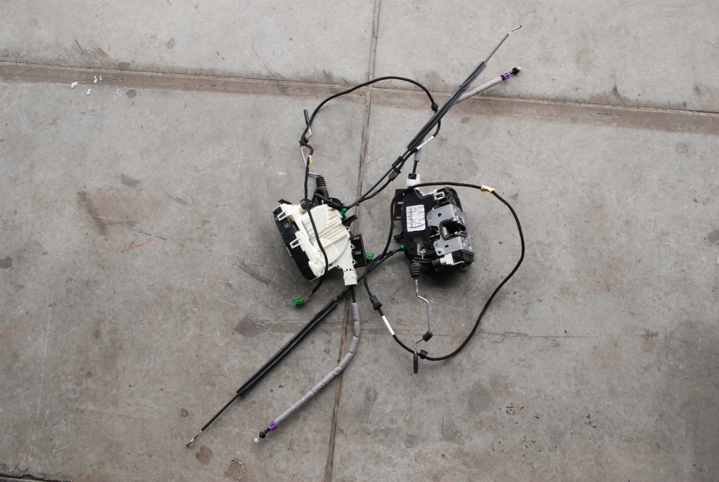 фото №6, Замок дверь l / p перед mercedes slk iii 11- r172