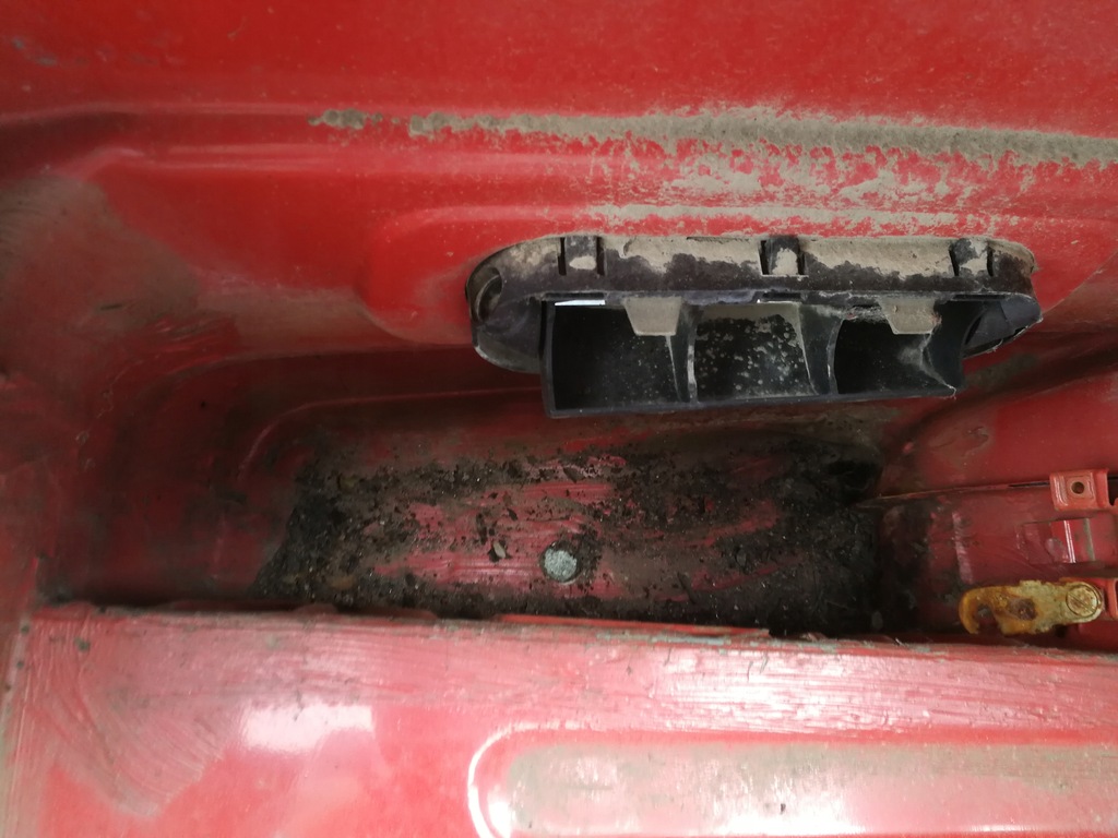 фото №6, Чверть ліва задня крила підкрилок внутрішнє ремкомплект bmw e30