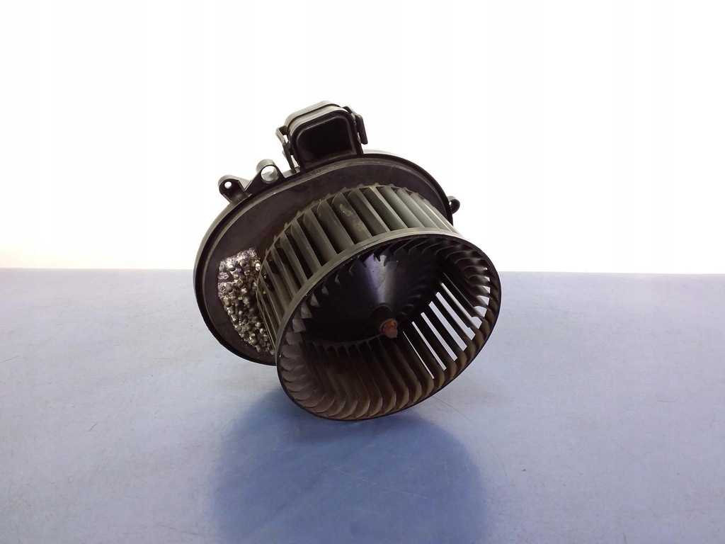 фото №1, Bmw 4 f36 повітродувка обдув резистор 9276112