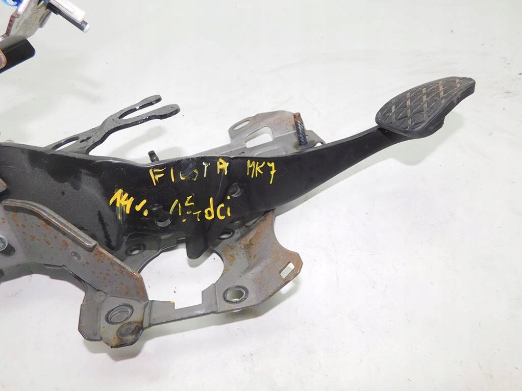 фото №6, Ford fiesta mk7 1.5tdci 2014r педаль тормоза