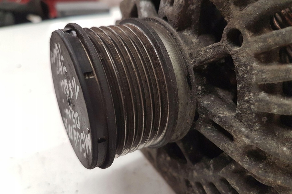 Купити Генератор renault megane 3 хетчбек bz0_ tg11c069 1.5l дизель 78kw