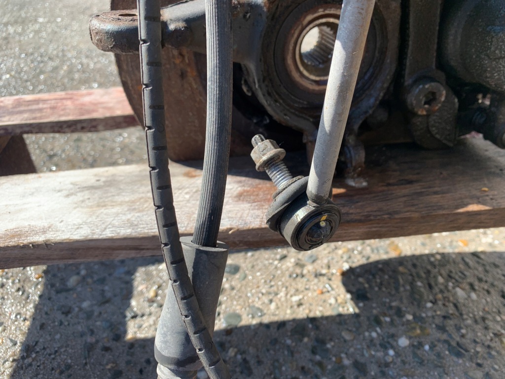 Opel crossland x 1.2 автоматична коробка передач macpherson поворотний кулак амортизатор лівий перед Оригінал