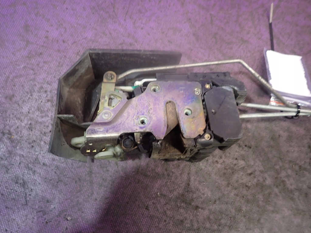 фото №3, Alfa romeo 156 kombi 97-07 замок перед левый 9 pin