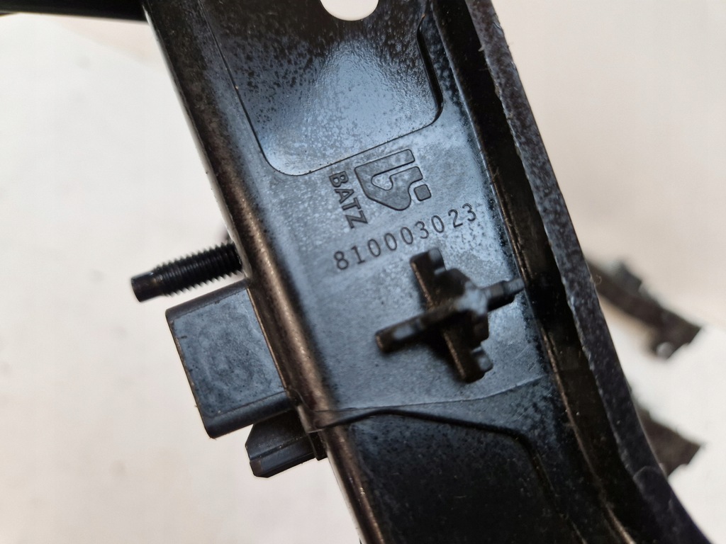 фото №10, Dacia duster iii 3 pas передній перед підсилювач 810003023