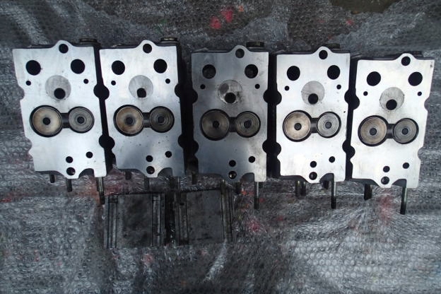 фото №1, Jeep grand cherokee 3.1 td головки головка комплект