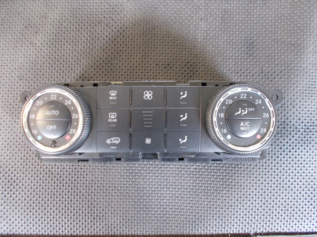 фото №1, Панель обдув mercedes w251