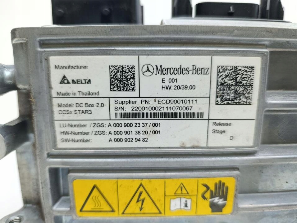 Инвертор с преобразователь mercedes-benz eqs 2022 a0009013820 Оригинал