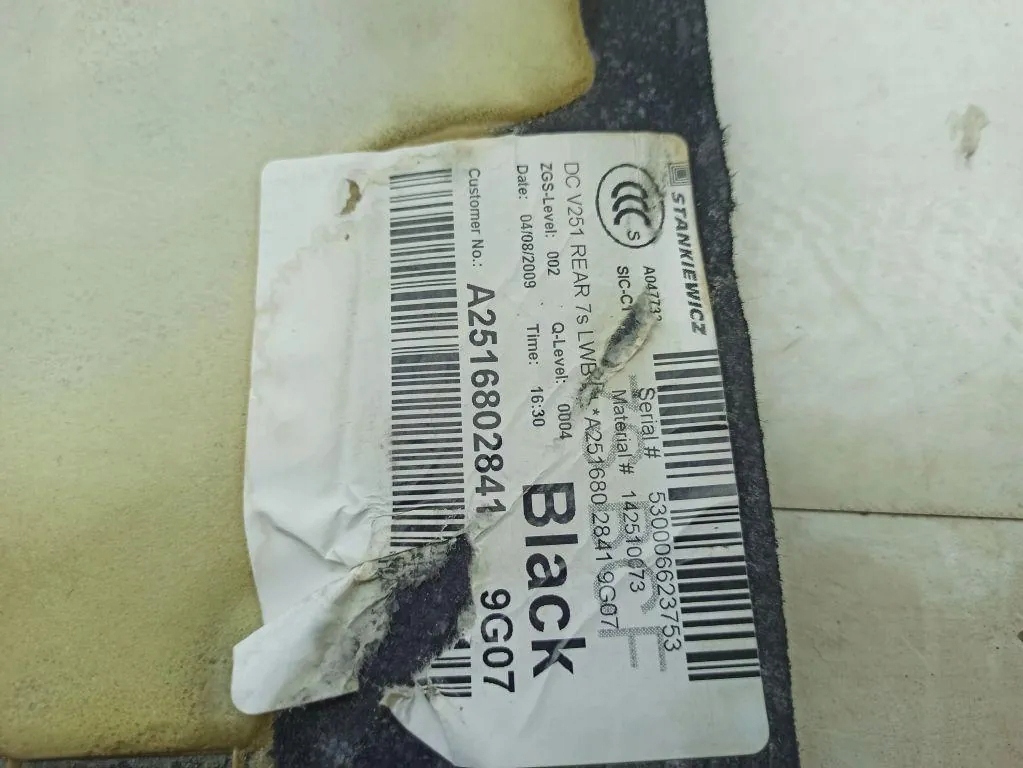 Коврик салона mercedes-benz r w251, v251 a2516802841 3.0l дизель 165kw Доставка