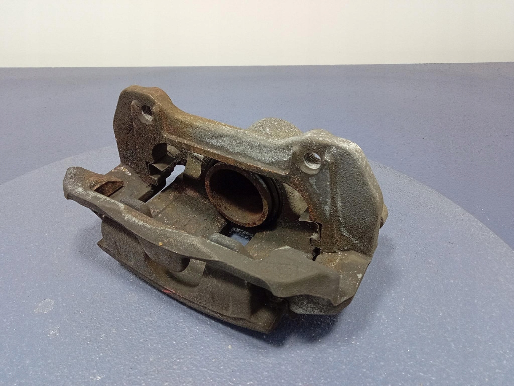 фото №7, Kia ceed iii суппорт тормозной правый перед передний скоба 58130g4100