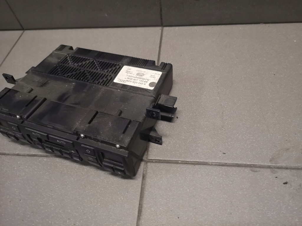 фото №6, Панель обдув кондиционера audi a8 d2 4d0820043k