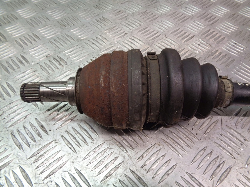 Привідний вал ліве перед opel astra 3 1.8 Ціна