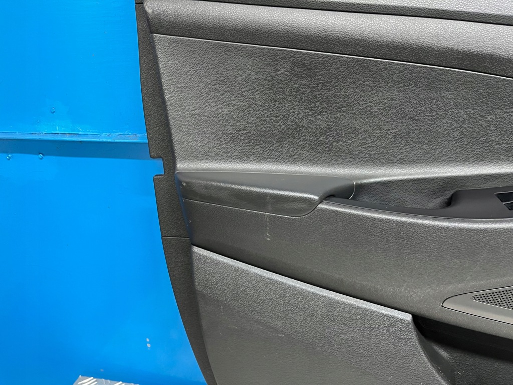 фото №8, Hyundai tucson iii обивка дверь левый перед