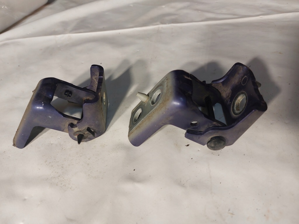 фото №4, Петли дверь правый перед peugeot 208 i