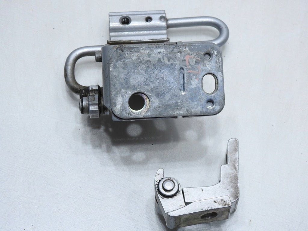 фото №5, Петли дверь левый задняя ly7w audi a6 c6