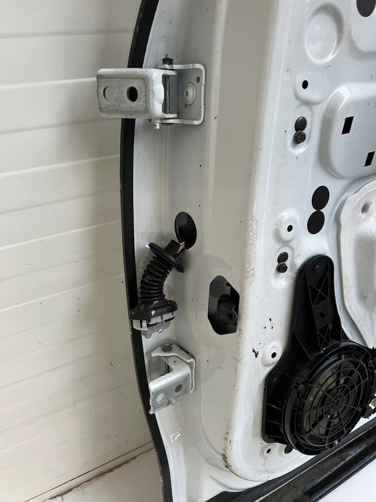 фото №9, Дверь правый задняя задние peugeot 3008 ii 2