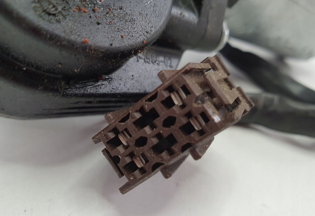 фото №8, Моторчик регулировки сиденье правый mercedes w203