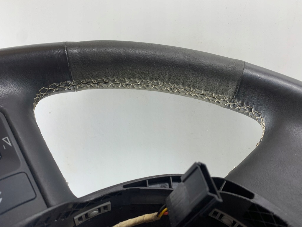 фото №8, Audi a4 b7 s-line воздуховод мультифункция кожа