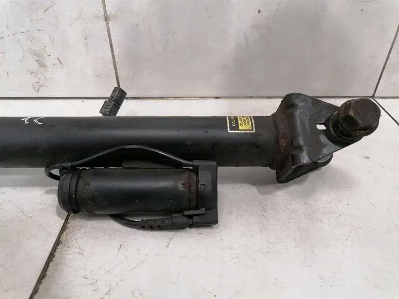 Mercedes ml w164 shock абсорбер rear a1643200831 lh Оригінал