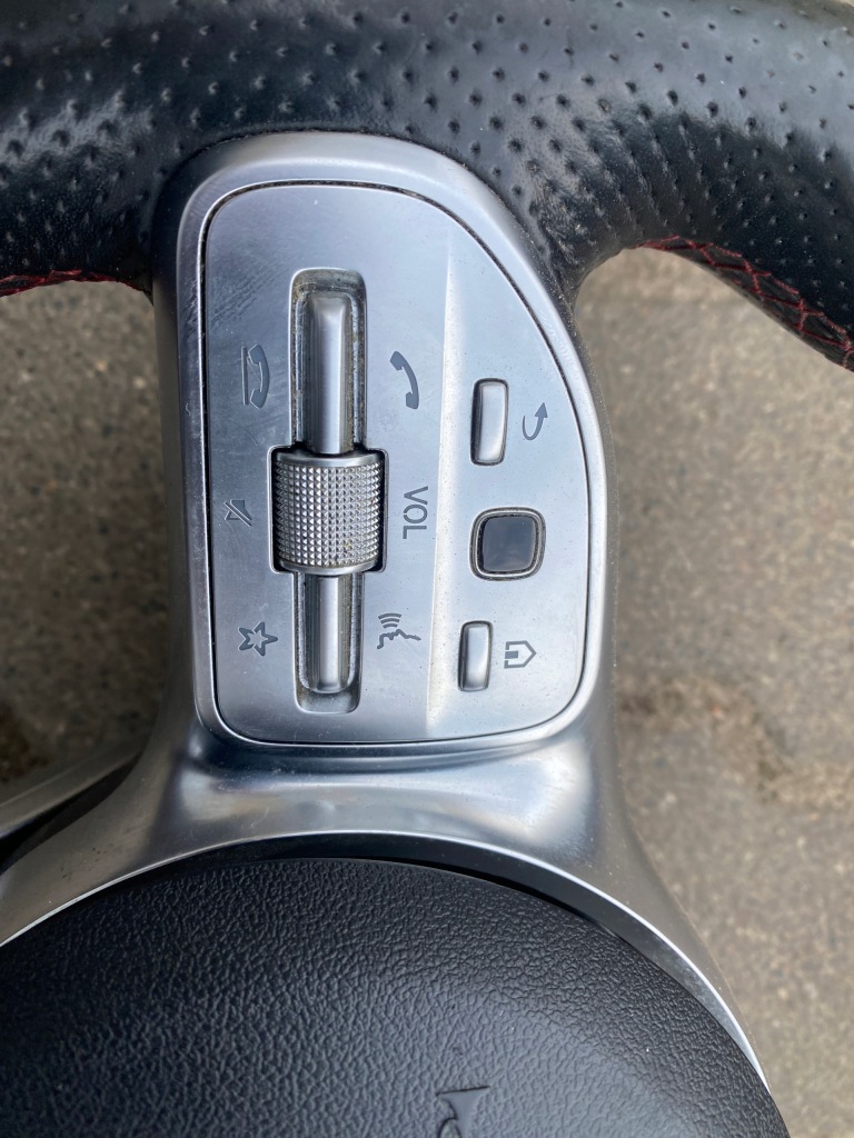 Mercedes 177 247 amg подушка с воздуховод Недорого