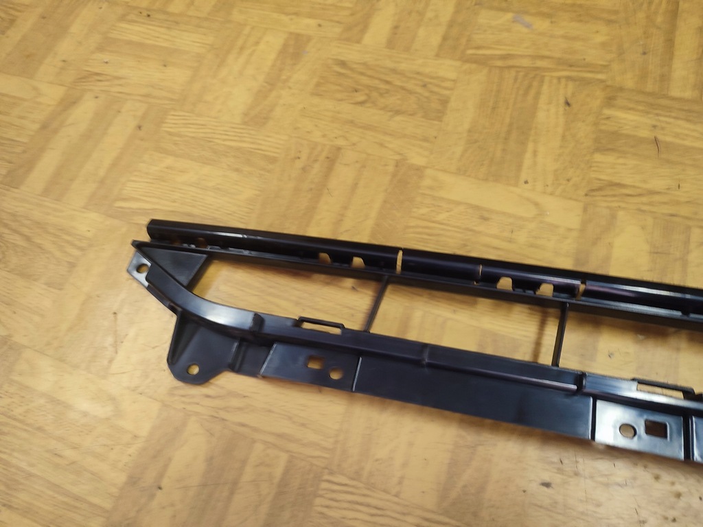 фото №9, Решітка середня нижня бампера перед 80a807647a audi q5 fy 01.17-10.20r