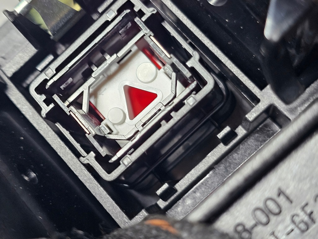 фото №10, Audi a5 s5 18- решётка обдув консоли средняя 8w1820902e usa