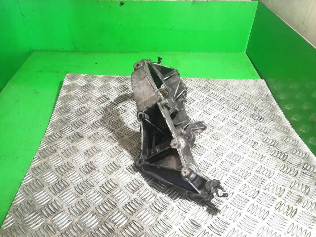 фото №1, Кронштейн двигателя 2.5dci g9u650 renault master ii movano 8200457446