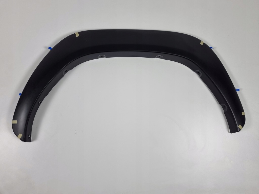 фото №1, Toyota xilux 2015- молдинг накладка крыла передняя правая перед