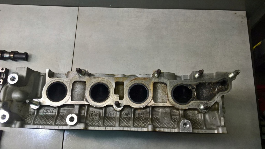 фото №10, Головка валы крышка mondeo mk3 1.8 1s7g6090bu