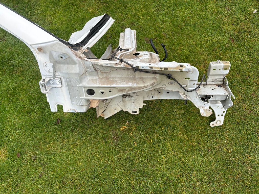 фото №1, Peugeot 208 ii лонжерон підкрилок чверть права ewp