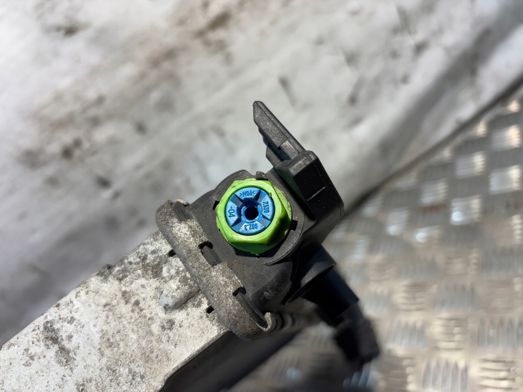 фото №11, Радиатор wody bmw e91 lift 2,0b n43b20a 7788903