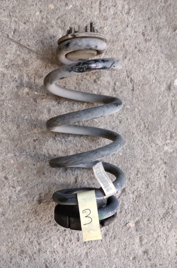 фото №1, 2011 2014 2018 2020 dodge durango пружина задняя