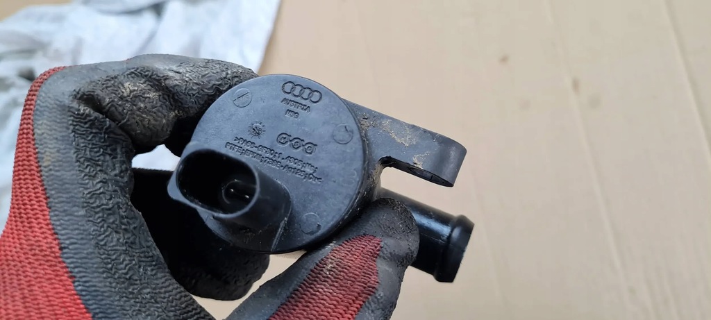 фото №7, S6 c7 4g lift электроклапан помпа wody 2.0 tfsi 4h0121671d s7 4g a6 a3 q5