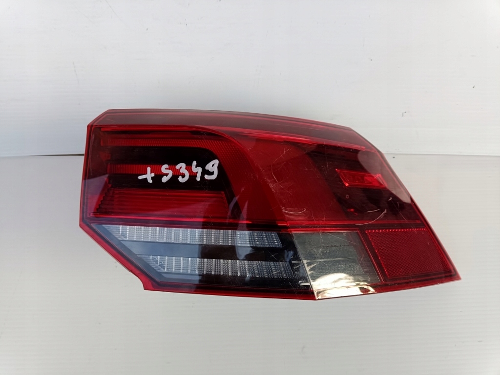 фото №1, Vw golf viii лампа правий задня led 5h0945096c