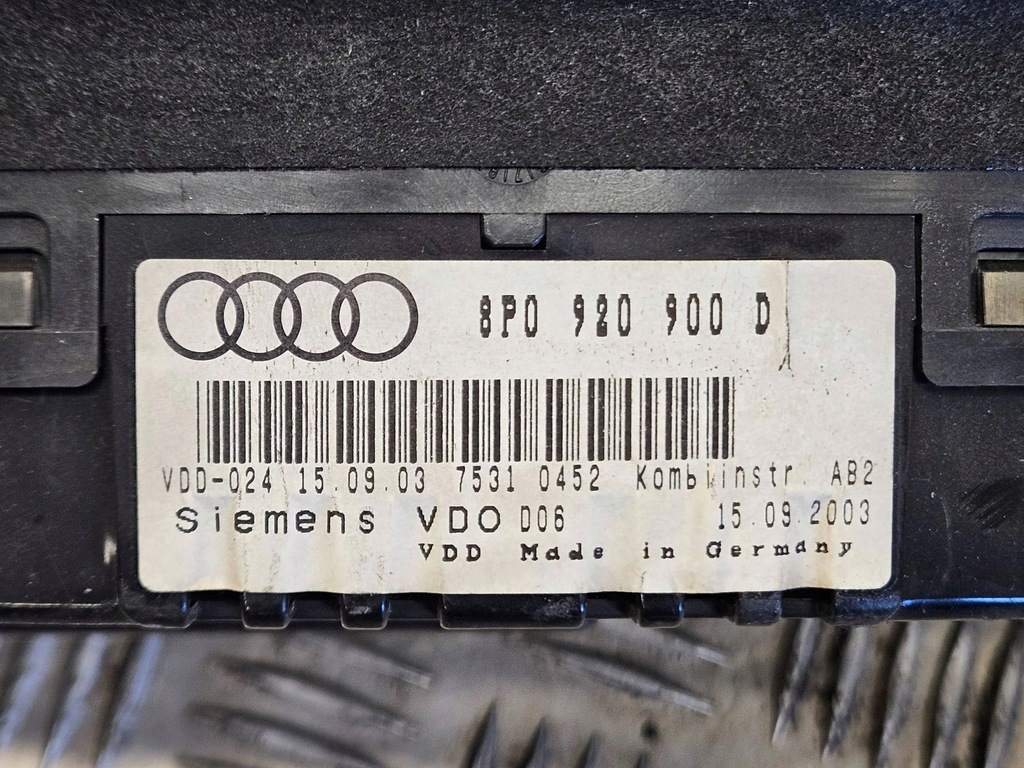 фото №8, Audi a3 s3 8p 2004 перед сторона левая счетчик / спидометр