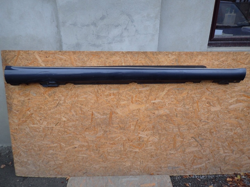 фото №1, Молдинг поріг права mercedes c klasa 205 2014-