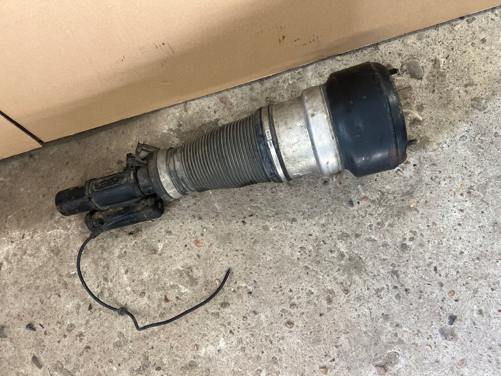 фото №6, Mercedes w221 s420 cdi амортизатор левый перед