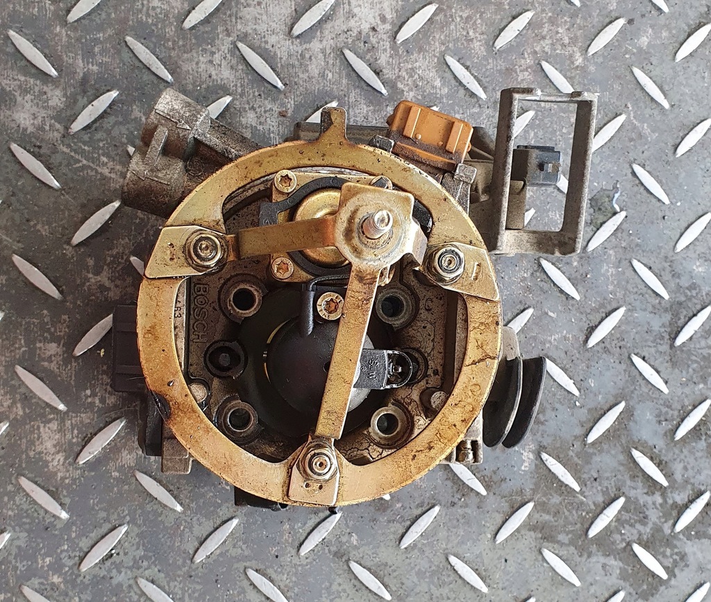 фото №1, Дроссельная заслонка seat ibiza ii 1.4 3435210