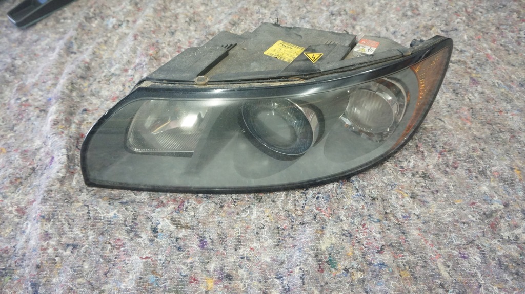 фото №1, Лампа левая ксенон volvo v50 30698889