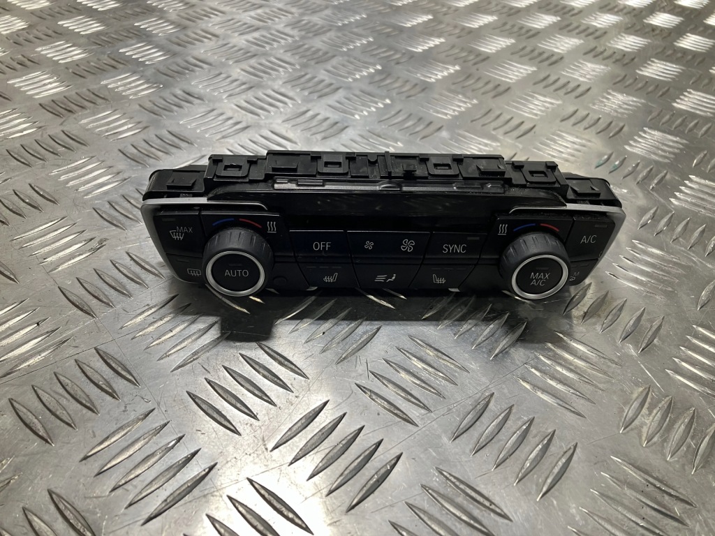 фото №1, Панель обдув кондиционера bmw x1 f48