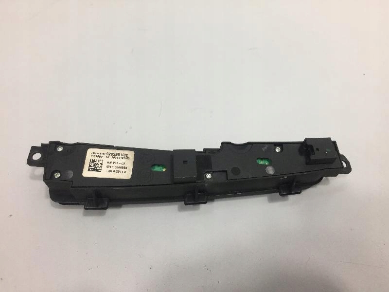 фото №2, Панель переключателей bmw 5 f10 9202951 2012