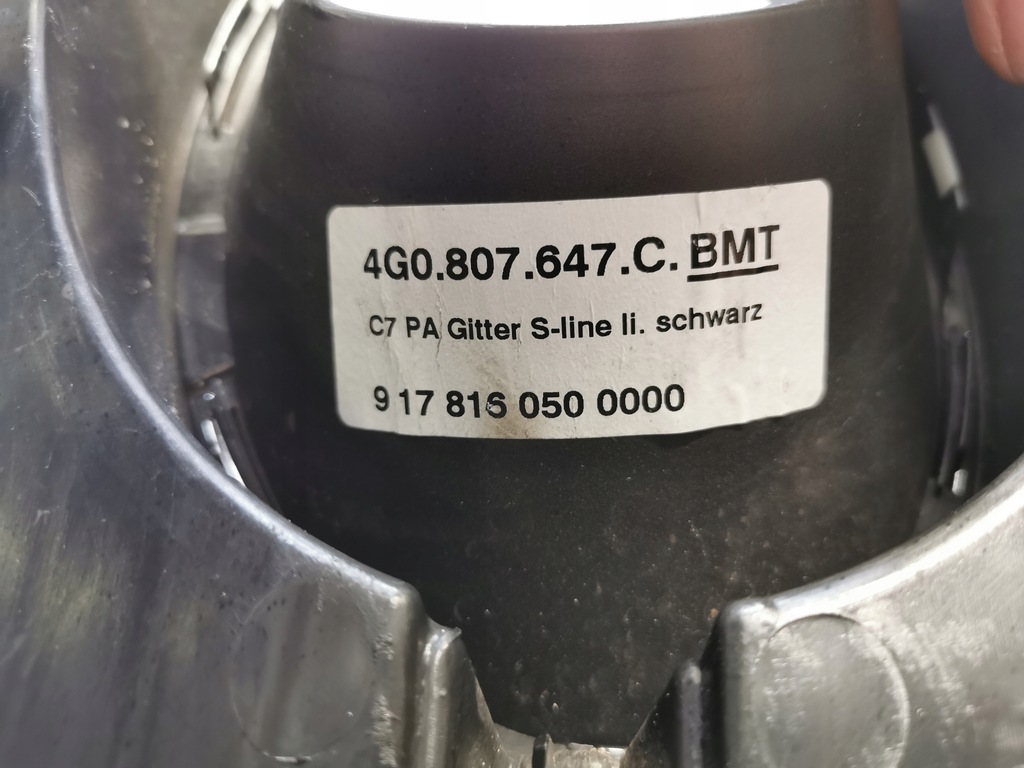 фото №12, Решітка бампера ліва перед передня ліва w бампер czarna 4g0807647c