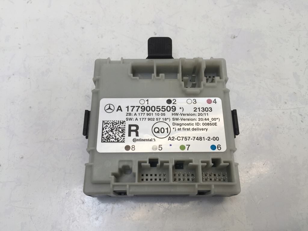 фото №1, Mercedes a w177 2021 модуль двері правий задня