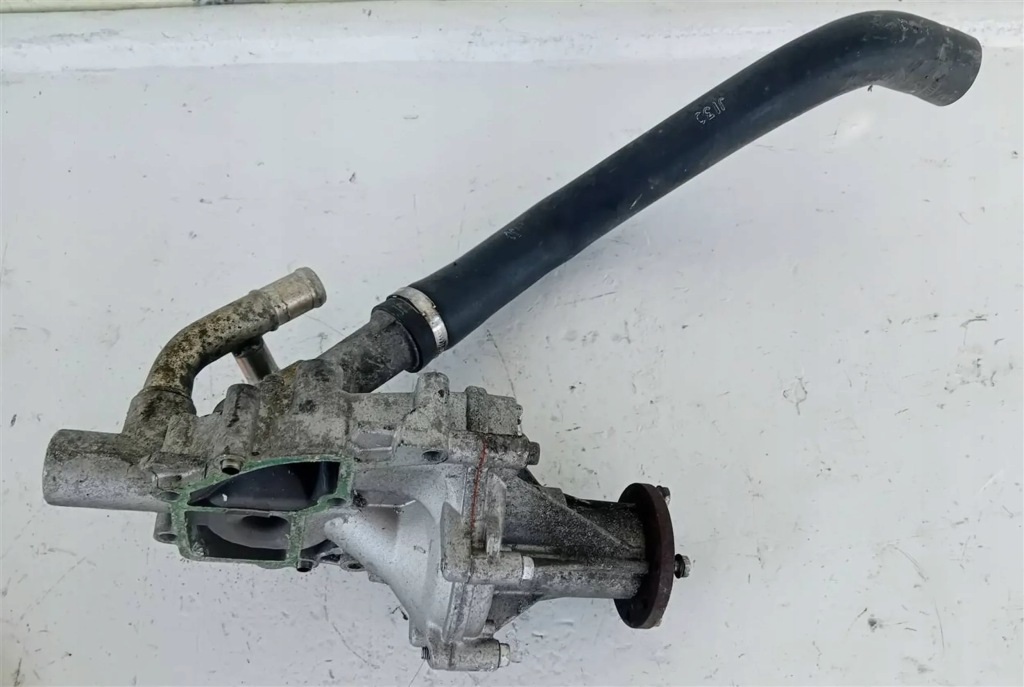 Ssangyong rexton 2014 насоса води Недорого